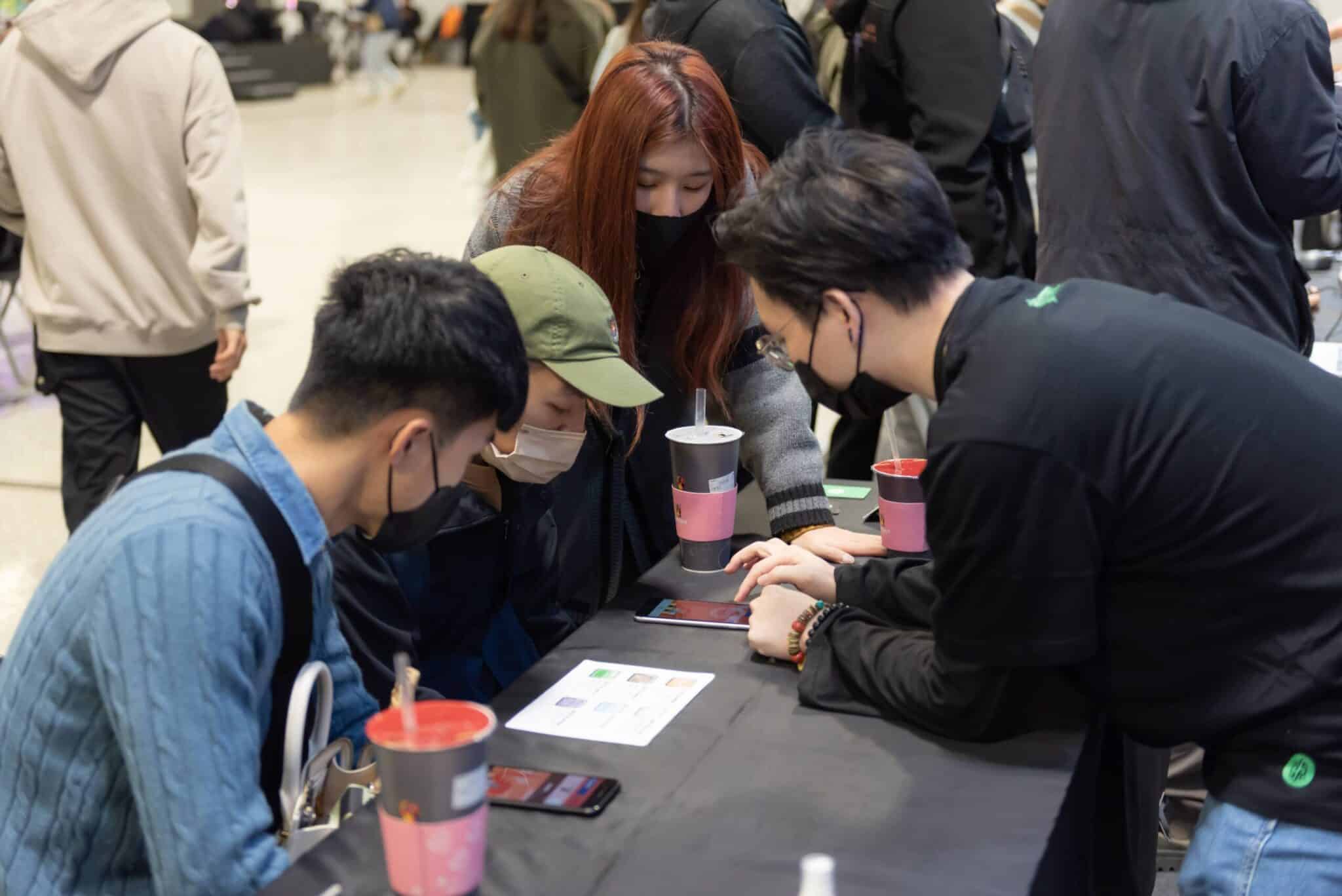 gamer playing table game at G-EIGHT game show